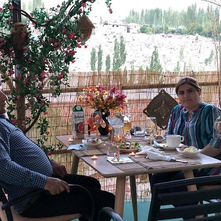 Lal Hotel Khorog Bagian luar foto